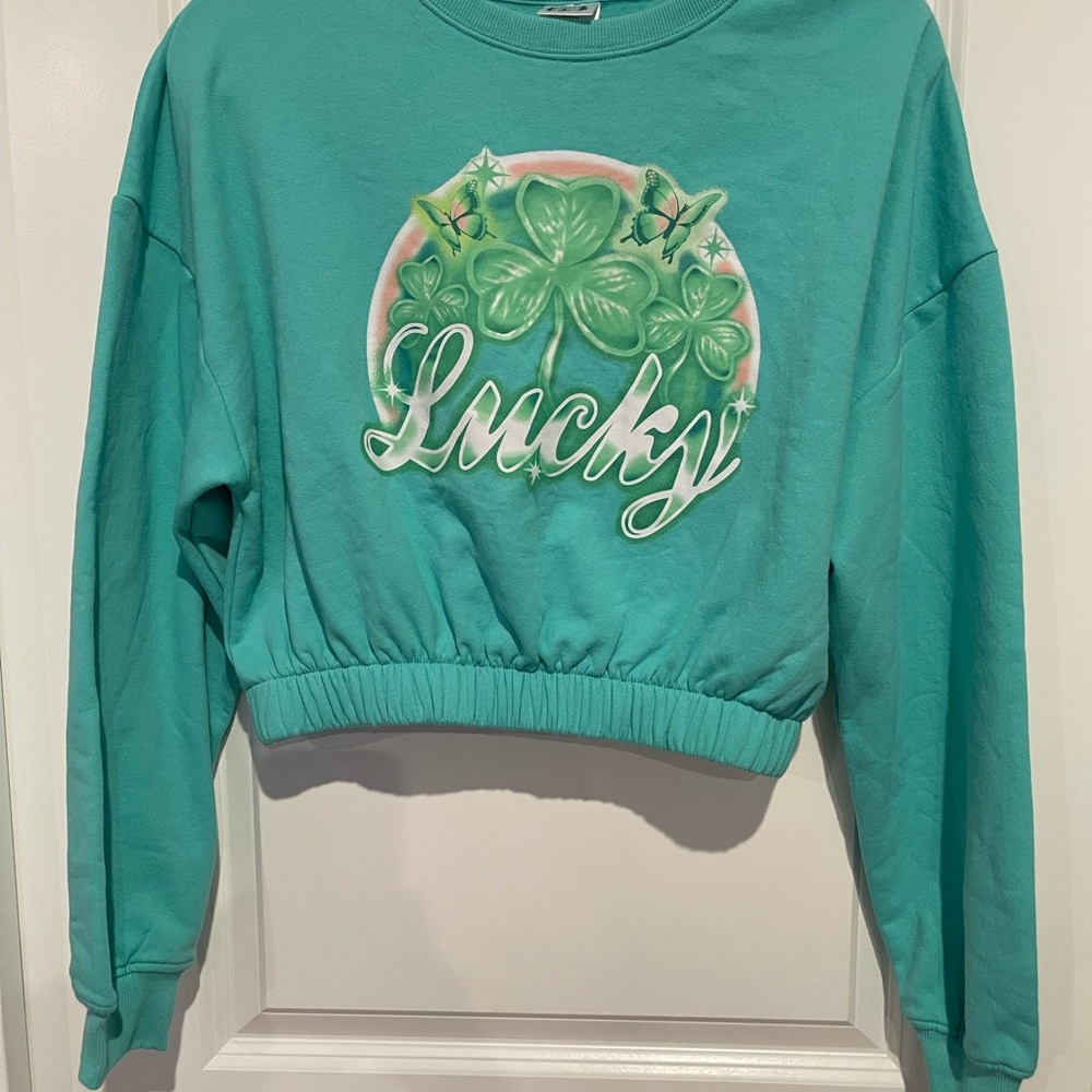 Teal Cropped Sweatshirt with Shamrock Graphic
